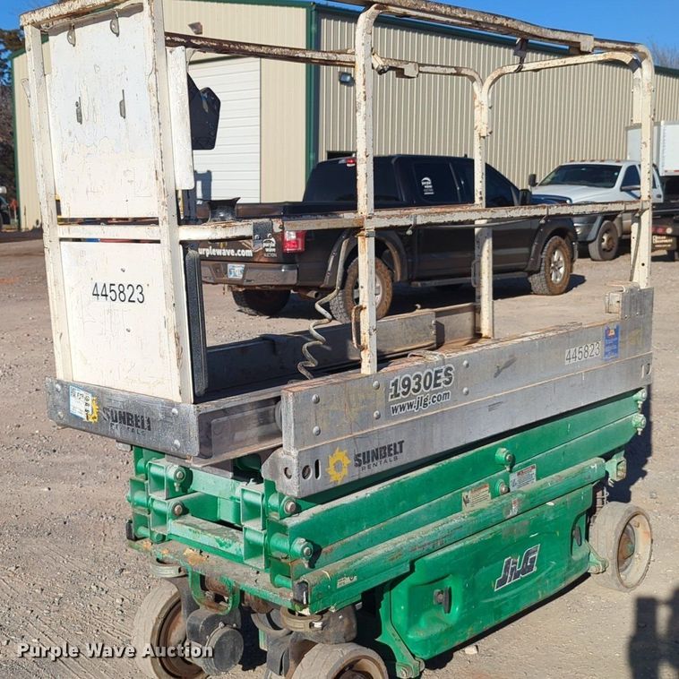 image for item NZ9330 JLG 1930ES scissor lift