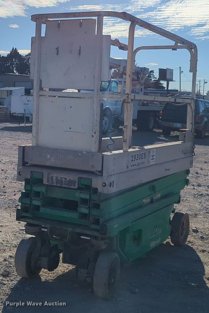 image for item NZ9331 JLG 1930ES scissor lift