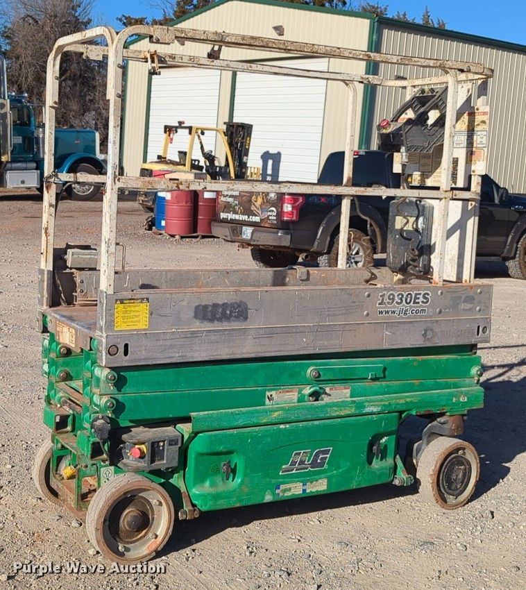 image for item NZ9331 JLG 1930ES scissor lift