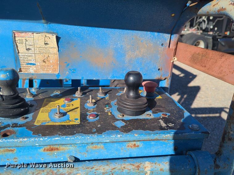 image for item NZ9334 2005 Genie Z-45/25 boom lift