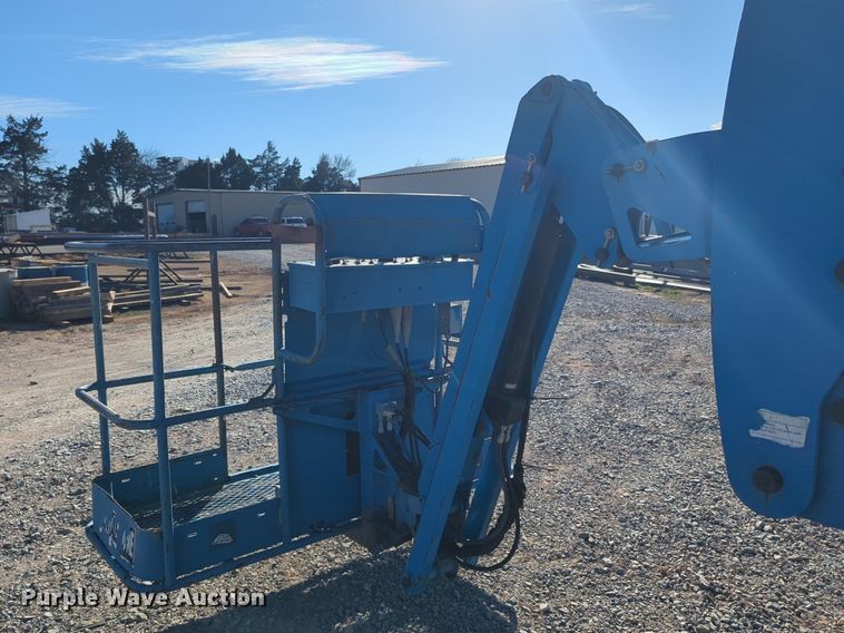 image for item NZ9334 2005 Genie Z-45/25 boom lift