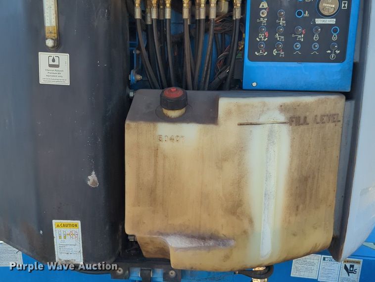 image for item NZ9334 2005 Genie Z-45/25 boom lift