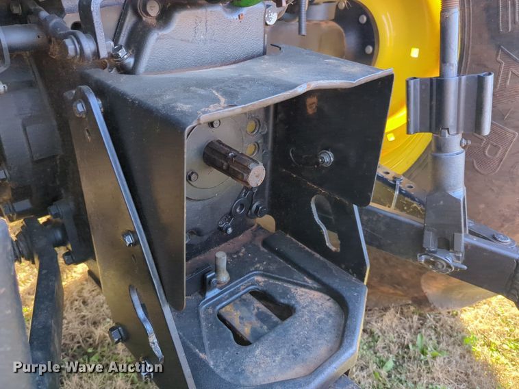 image for item NZ9335 2009 John Deere 5101E MFWD tractor