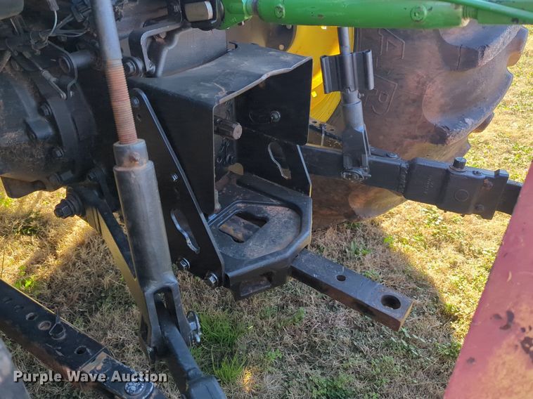 image for item NZ9335 2009 John Deere 5101E MFWD tractor