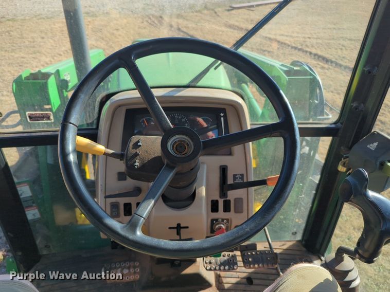 image for item NZ9335 2009 John Deere 5101E MFWD tractor