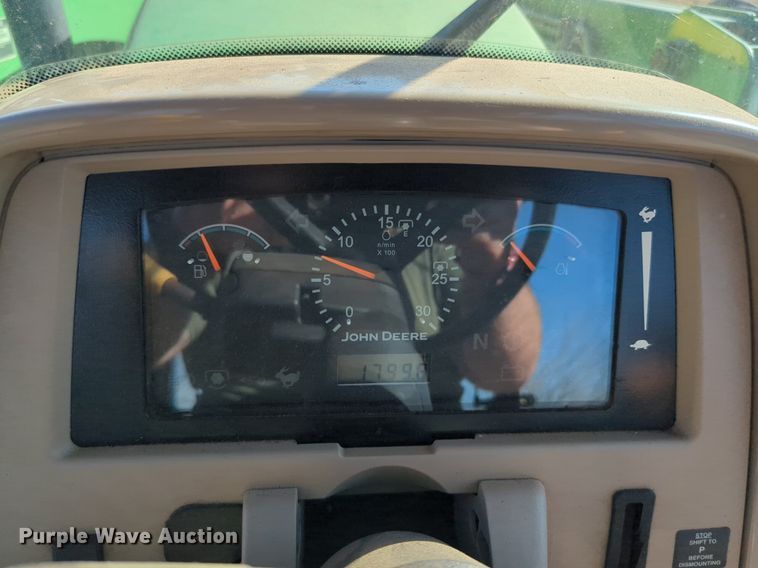 image for item NZ9335 2009 John Deere 5101E MFWD tractor