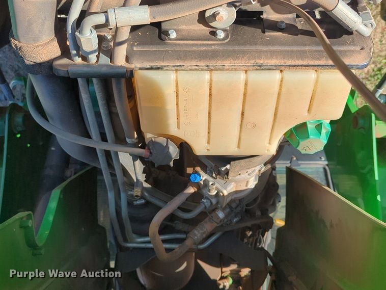 image for item NZ9335 2009 John Deere 5101E MFWD tractor