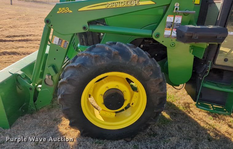 image for item NZ9335 2009 John Deere 5101E MFWD tractor