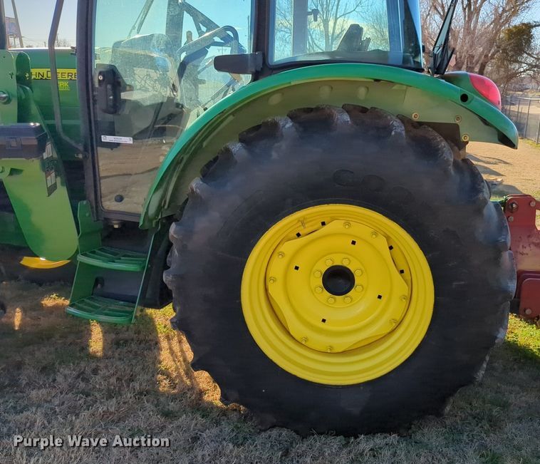 image for item NZ9335 2009 John Deere 5101E MFWD tractor