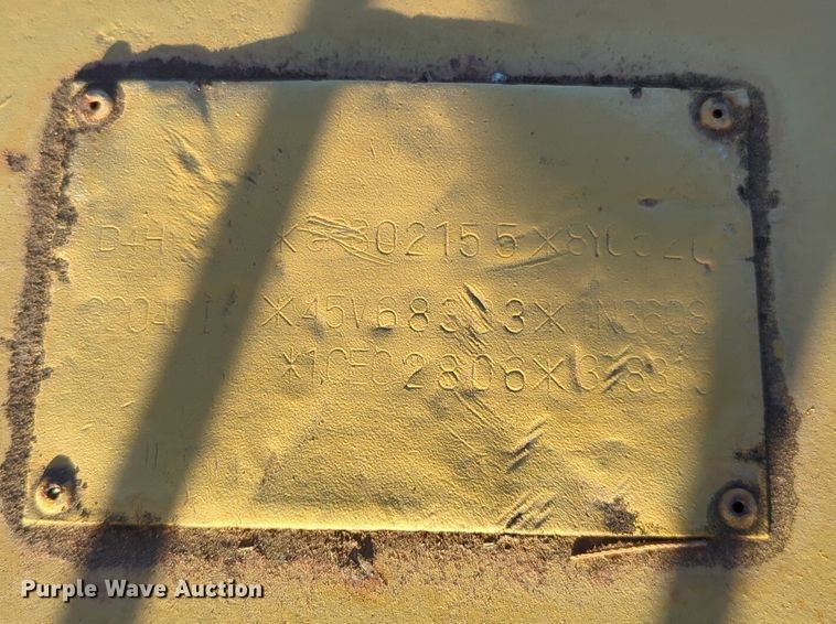 image for item NZ9342 1987 Caterpillar D4H dozer