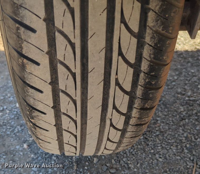 image for item NZ9355 2001 Road Master enclosed cargo trailer