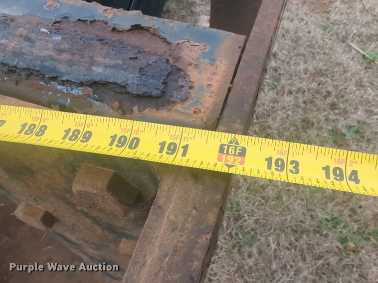 image for item NZ9369 2004 Ford F750 Super Duty truck cab and chassis