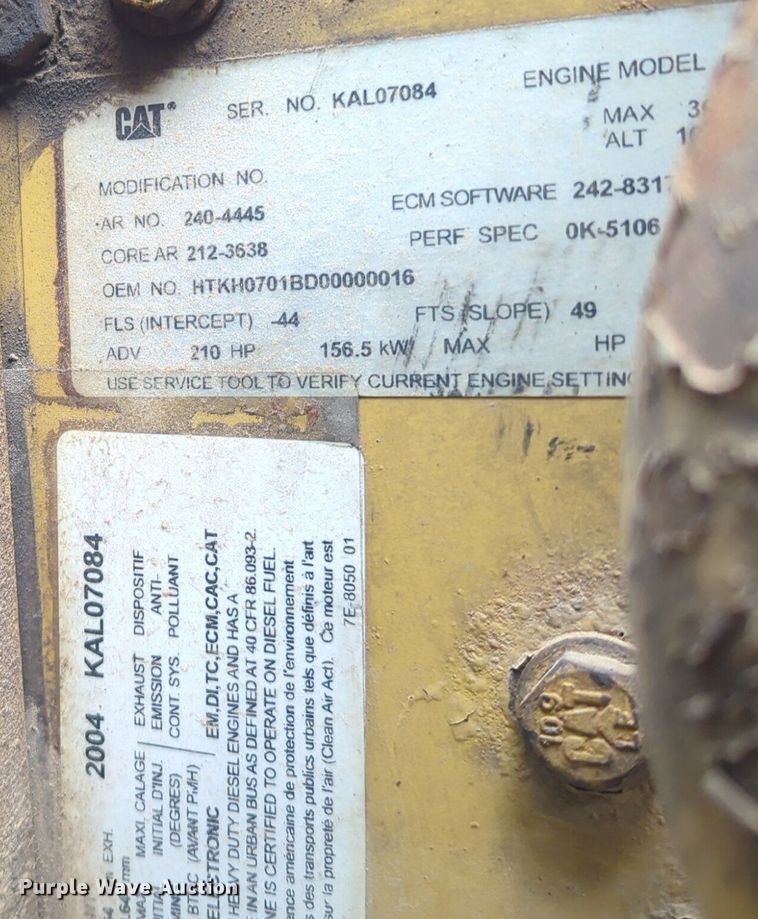 image for item NZ9369 2004 Ford F750 Super Duty truck cab and chassis