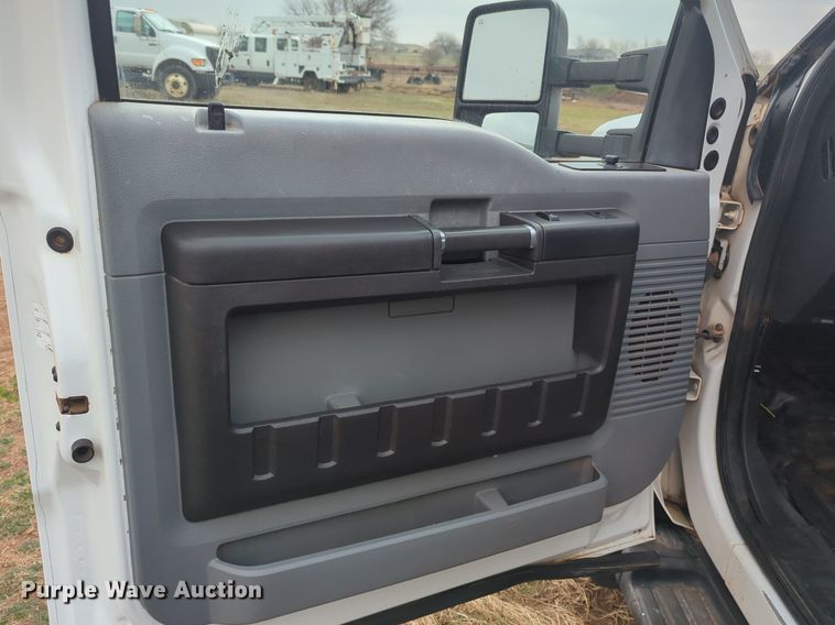 image for item NZ9370 2015 Ford F550 Super Duty utility / service truck