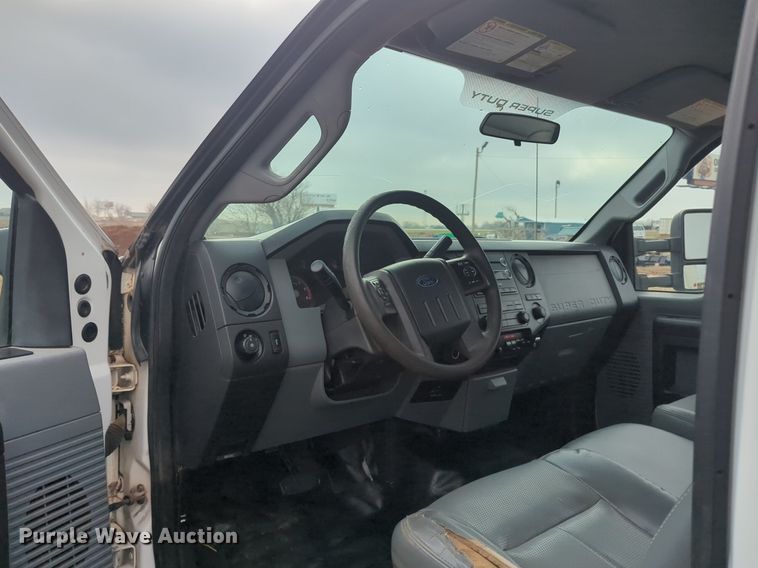 image for item NZ9370 2015 Ford F550 Super Duty utility / service truck
