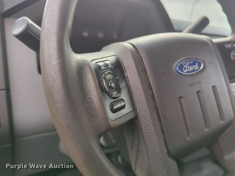 image for item NZ9370 2015 Ford F550 Super Duty utility / service truck
