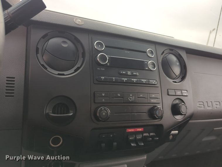 image for item NZ9370 2015 Ford F550 Super Duty utility / service truck