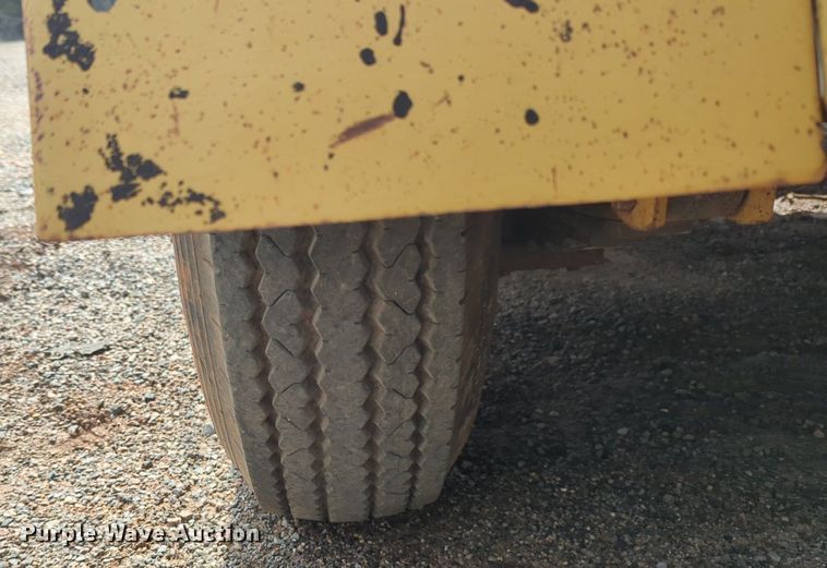 image for item NZ9372 Rosco RA-200 melter applicator