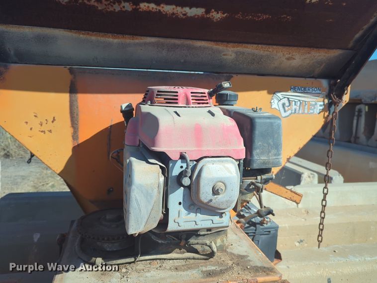 image for item NZ9382 Henderson Cheif spreader