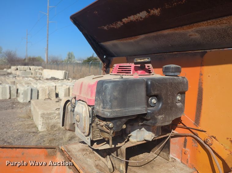 image for item NZ9382 Henderson Cheif spreader