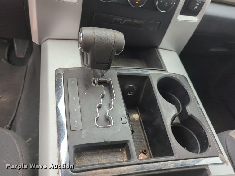 image for item NZ9388 2010 Dodge Ram 1500 Crew Cab pickup truck