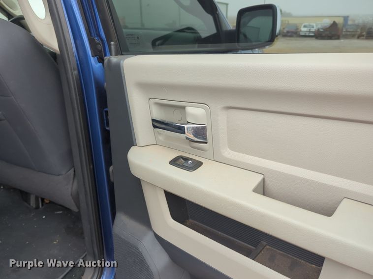 image for item NZ9388 2010 Dodge Ram 1500 Crew Cab pickup truck