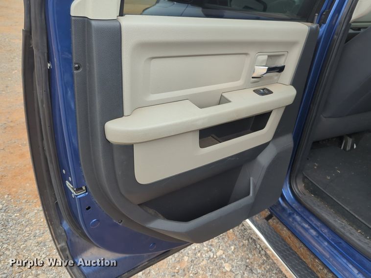 image for item NZ9388 2010 Dodge Ram 1500 Crew Cab pickup truck