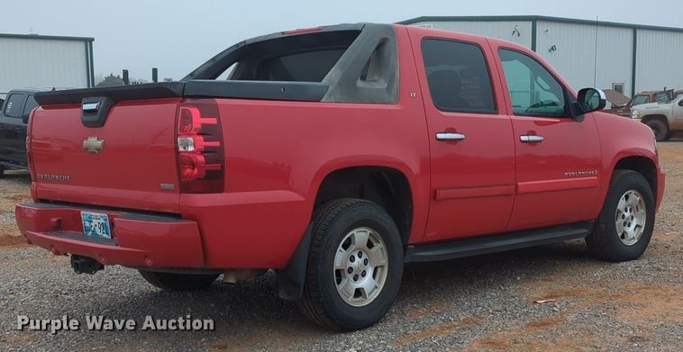 image for item NZ9389 2009 Chevrolet Avalanche Crew Cab pickup truck