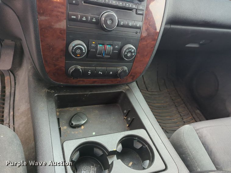 image for item NZ9389 2009 Chevrolet Avalanche Crew Cab pickup truck