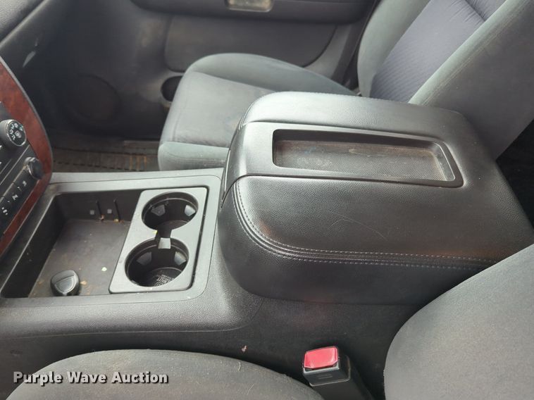 image for item NZ9389 2009 Chevrolet Avalanche Crew Cab pickup truck