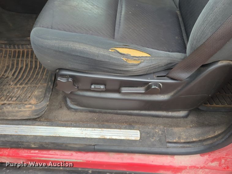 image for item NZ9389 2009 Chevrolet Avalanche Crew Cab pickup truck