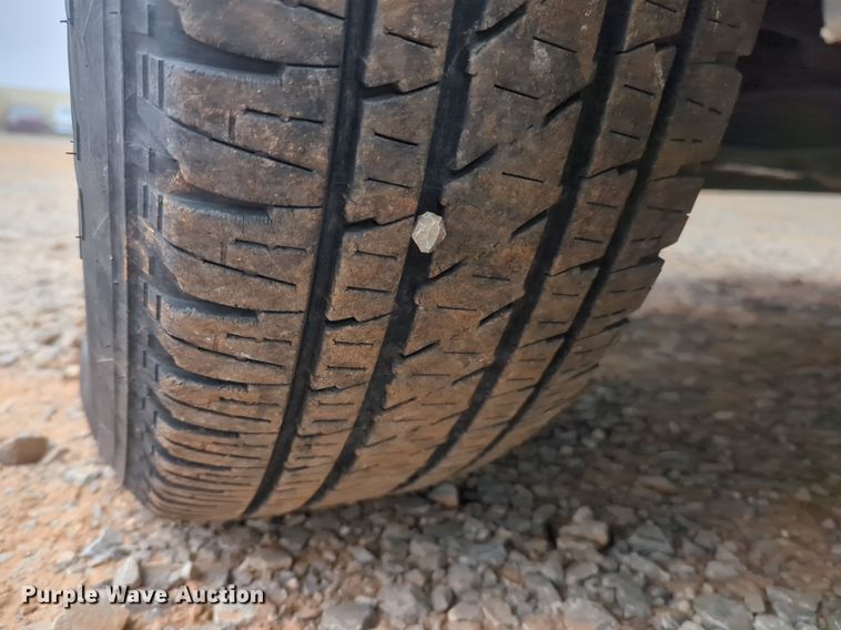 image for item NZ9389 2009 Chevrolet Avalanche Crew Cab pickup truck