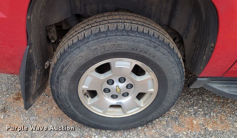 image for item NZ9389 2009 Chevrolet Avalanche Crew Cab pickup truck