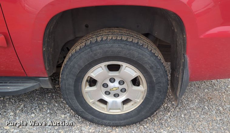 image for item NZ9389 2009 Chevrolet Avalanche Crew Cab pickup truck