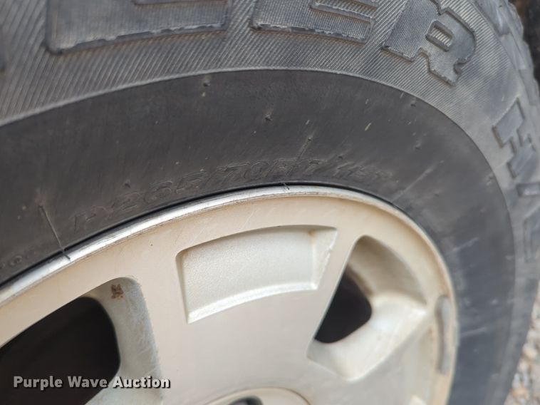 image for item NZ9389 2009 Chevrolet Avalanche Crew Cab pickup truck