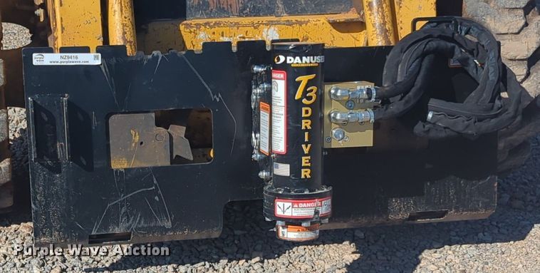 image for item NZ9416 Danuser T3 skid steer post driver