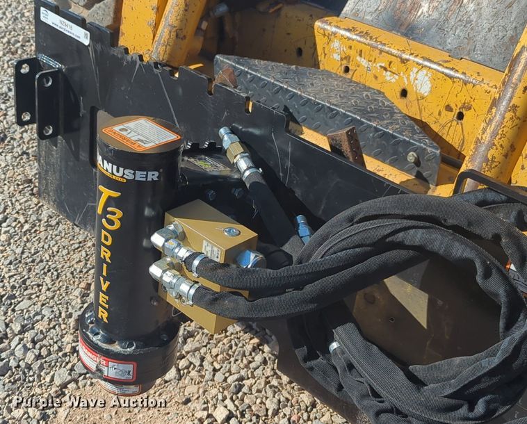 image for item NZ9416 Danuser T3 skid steer post driver
