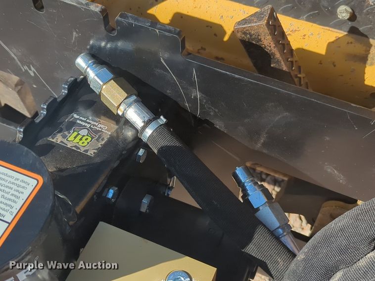 image for item NZ9416 Danuser T3 skid steer post driver