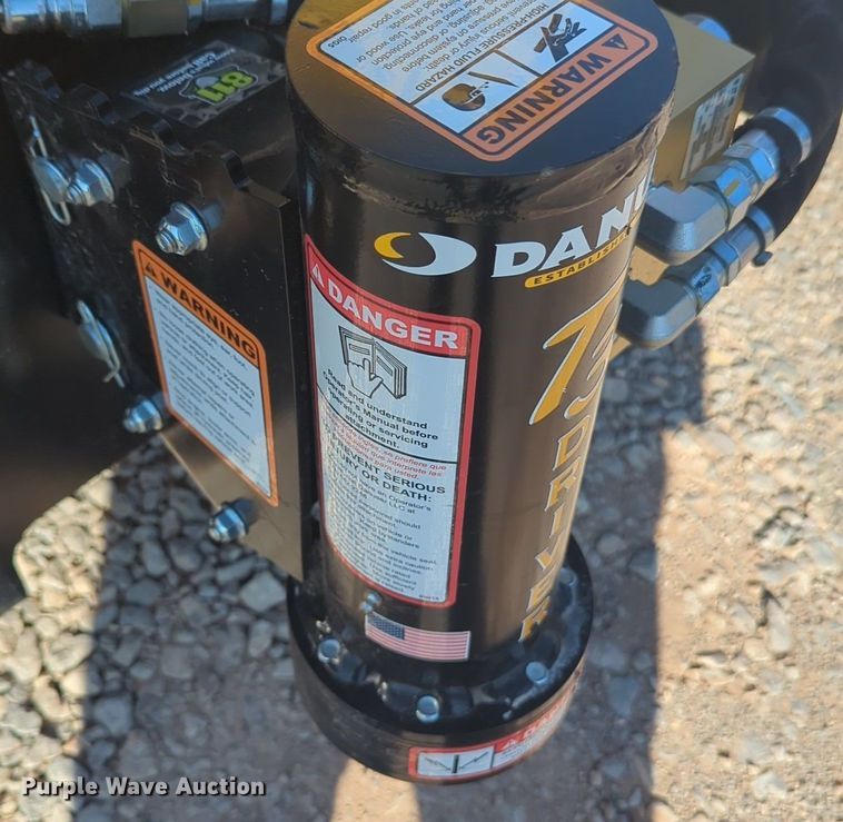 image for item NZ9416 Danuser T3 skid steer post driver