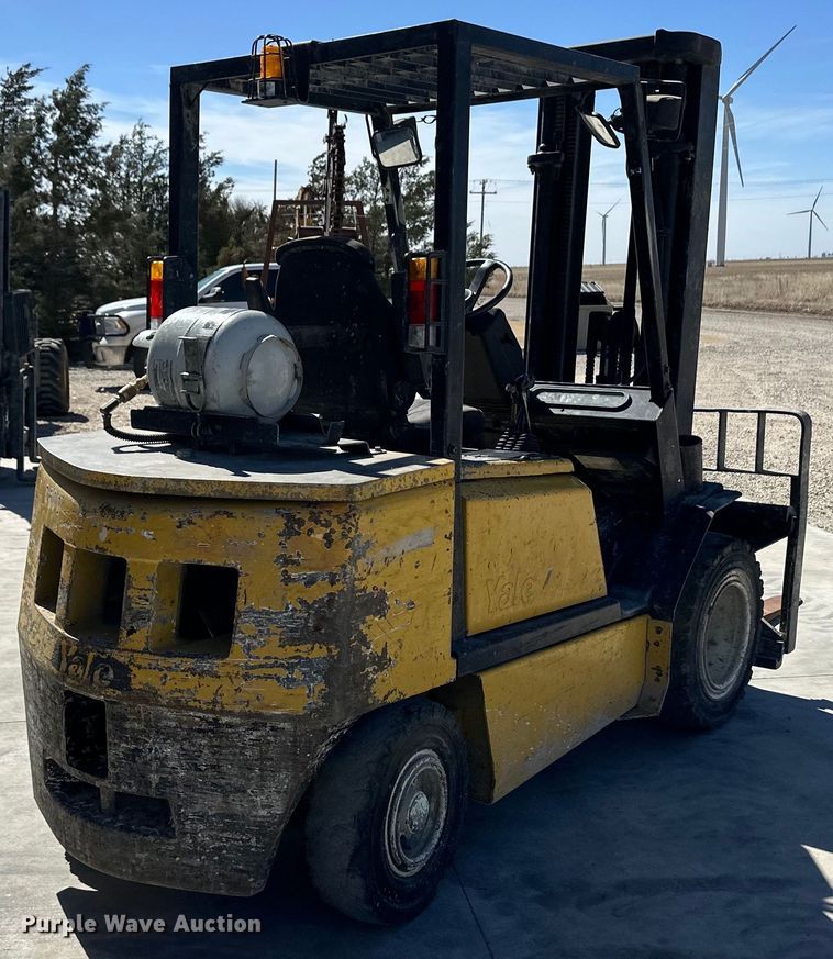image for item OA9568 Yale forklift