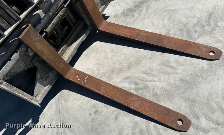 image for item OA9568 Yale forklift