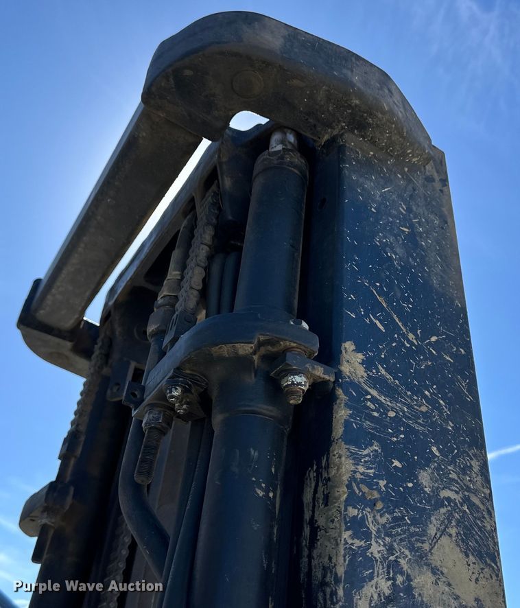 image for item OA9568 Yale forklift