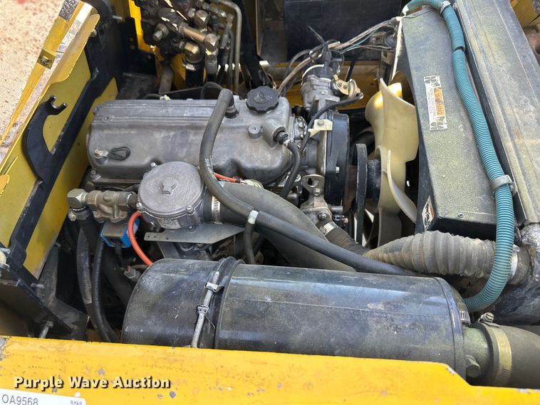 image for item OA9568 Yale forklift