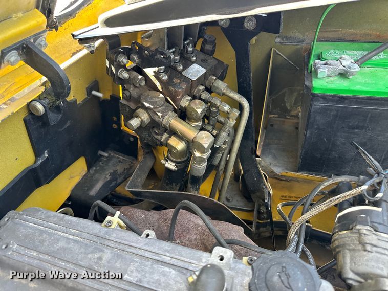 image for item OA9568 Yale forklift