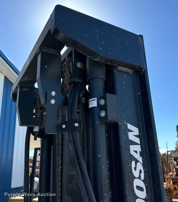 image for item OA9569 Doosan G35NC-7 forklift