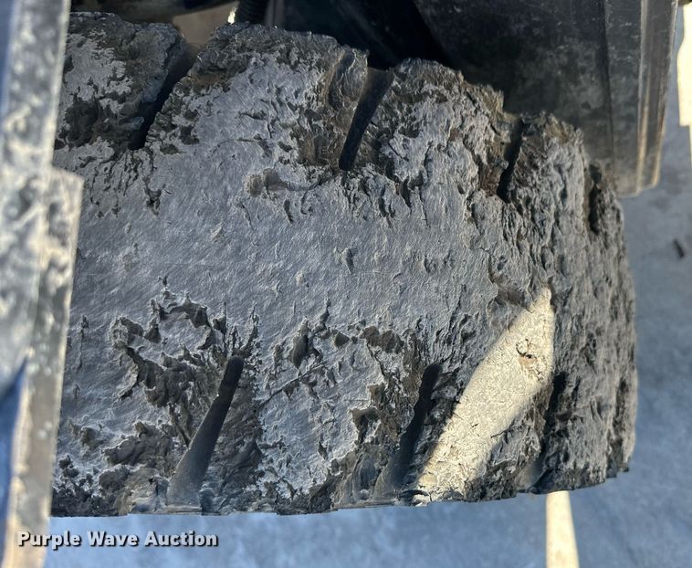 image for item OA9569 Doosan G35NC-7 forklift