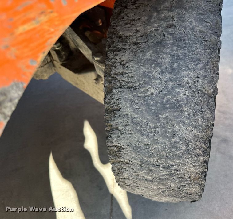 image for item OA9569 Doosan G35NC-7 forklift