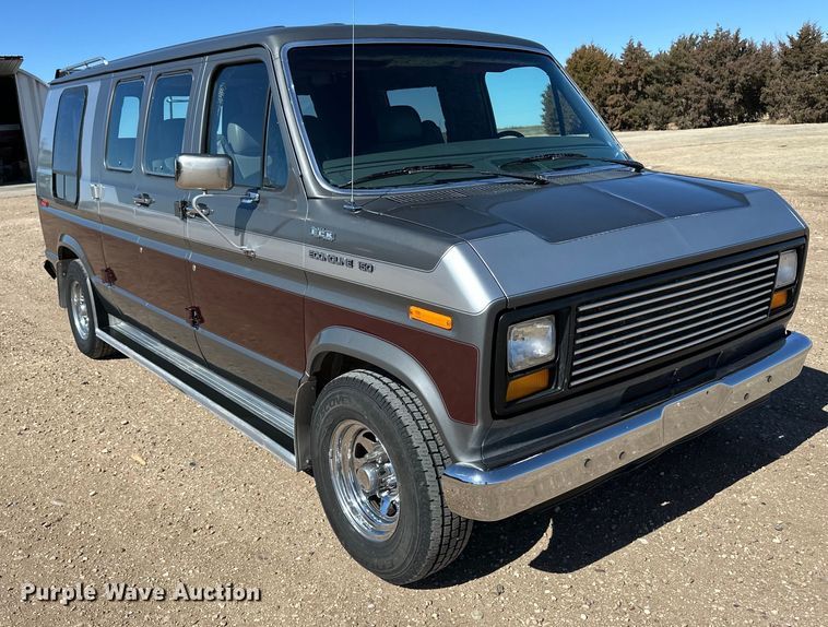 image for item OA9603 1990 Ford Econoline 150 van