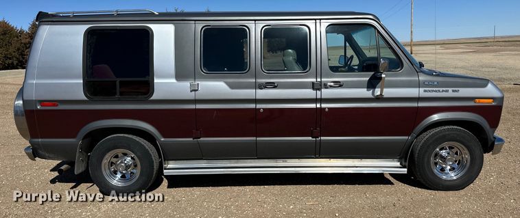 image for item OA9603 1990 Ford Econoline 150 van