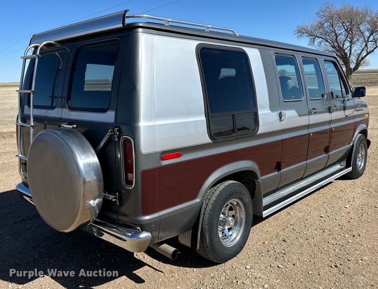 image for item OA9603 1990 Ford Econoline 150 van